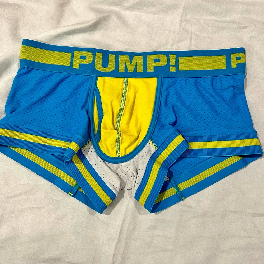 PUMP men’s trunks, size large.